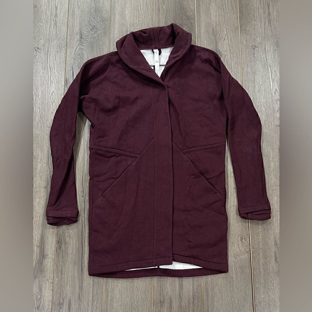 Lululemon Coat sz 4